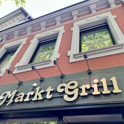 De legendarische MarktGrill op de Kempense botermarkt