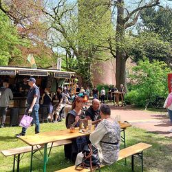 De heel bijzondere sfeer op de middeleeuwse markt rondom het kasteel