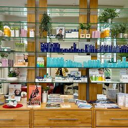 Renommierte Kräuterkosmetik mit Beautyprodukten von Hildegard Braukmann
