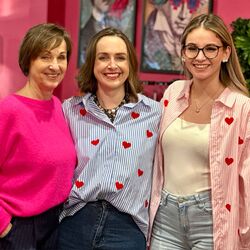 Gabi, Marie-Luis en Louisa - het Pink & Orange team in de Ellenstraße 40