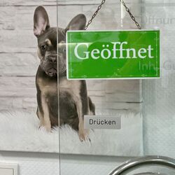 Die Photo Lounge ist durchgehend geöffnet, montags bis samstags.